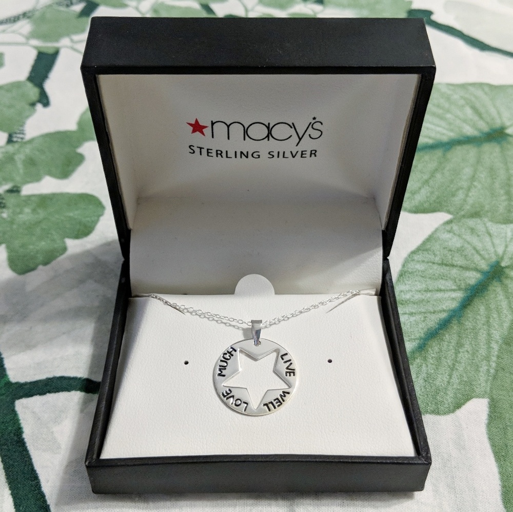 NWT Live Well, Love Much Silver Star Necklace